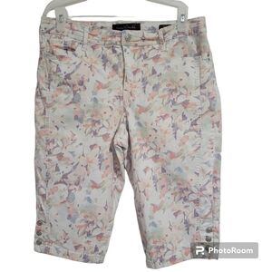 GLORIA VANDERBILT Floral Skimmers